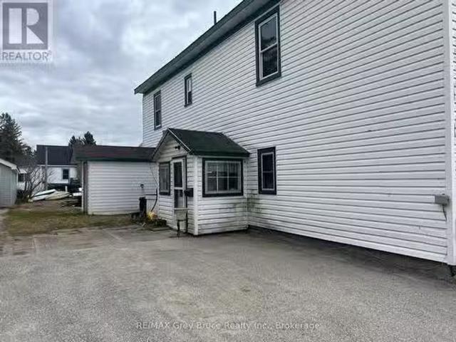 2 Mary Street, Brockton, ON, N0G 2V0 investment for sale Li.