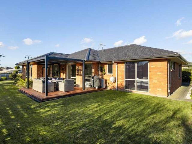 2 Mews Place, Forest Lake, Hamilton City