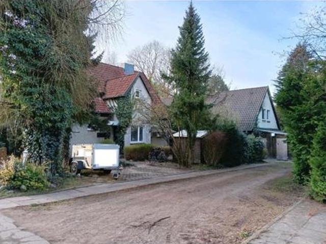 2 Mfh mit jeweils 4 Whg auf einem Grundstück im Grünen