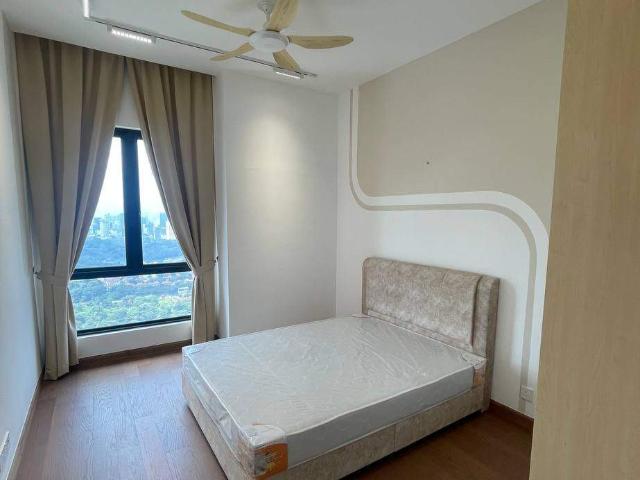 2 Min Walk to MRT CHERAS Taman Pertama MEDIUM ROOM cheras 中房出租