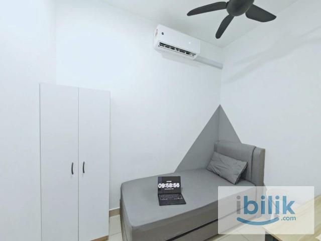 2 mins walking to Maluri MRT FullyFunish Single Room ️1month Depo
