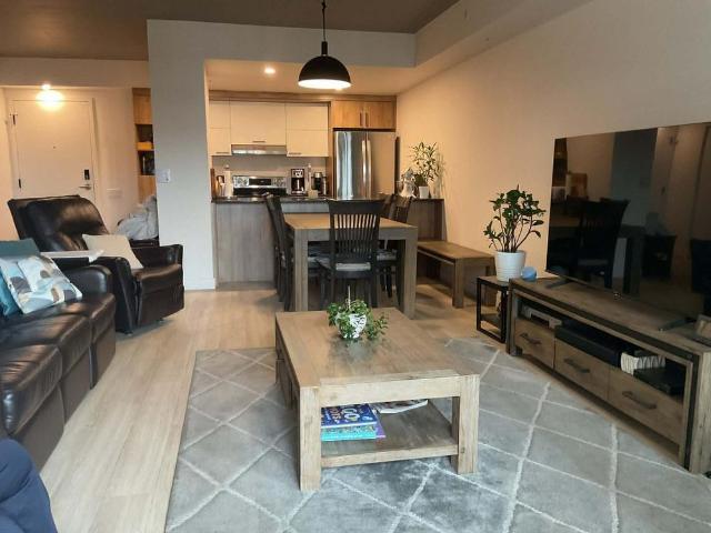 2 mois gratuit. Appartement 4 1/2 + val belair