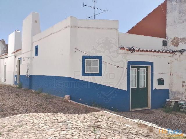 2 Moradias em Ponto Histórico | 26084010720