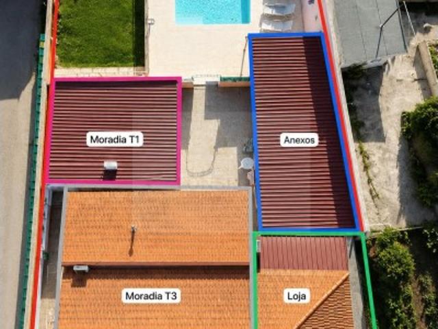 2 Moradias Independentes com piscina e Loja Terreno 650m²