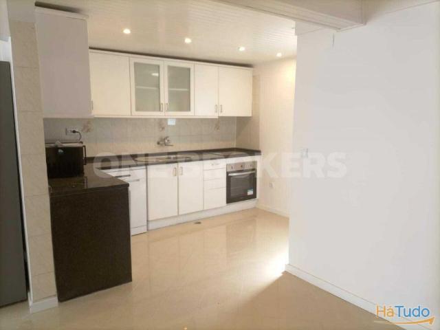 2 moradias remodeladas na Ajuda Venda Conjunta | 26063562165