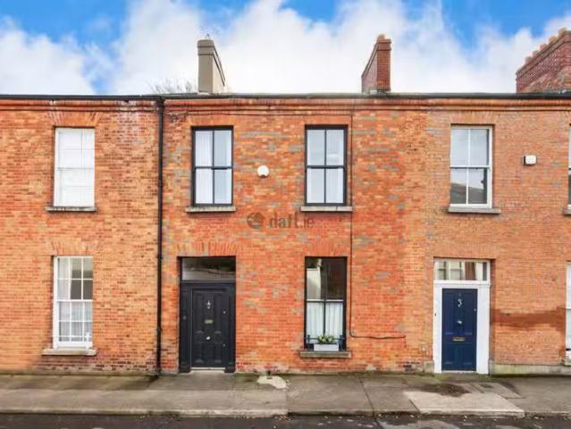 2 Morehampton Terrace, Donnybrook, Dublin 4 is for rent