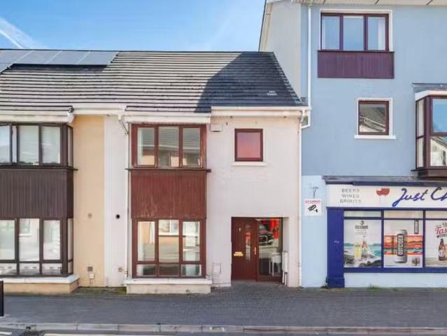 2 North Street, Ongar, Dublin 15, D15RPP9 is for sale