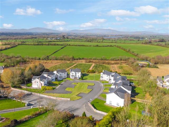 340,000 | 2 Oakglen, Monageer, Wexford Phoenix Estates 4938 MyHome. Ie Residential