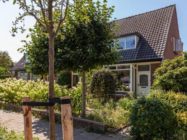 2 onder 1 kap te huur in Veenendaal