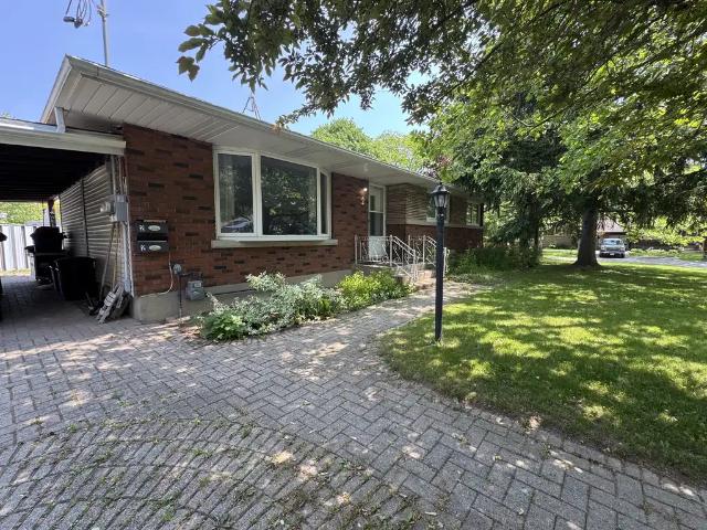 2 Oswald Avenue