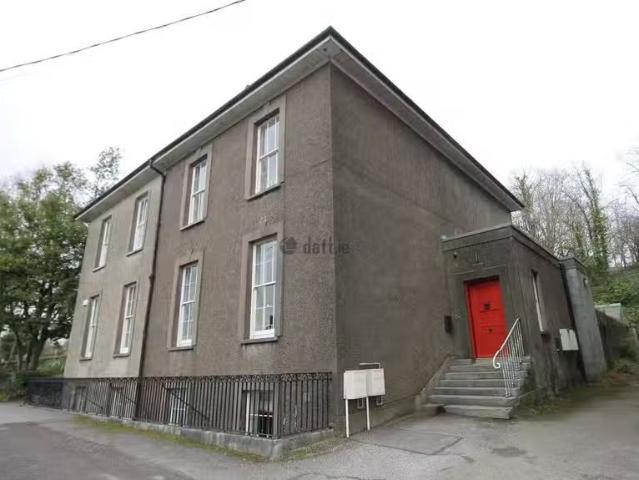 2 Adelaide Place, Saint Lukes, St. Lukes, Co. Cork is for rent