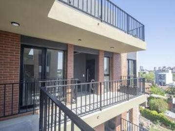 Penthouse en semipiso, 2 ambientes con cochera cubierta y amenities, Tigre