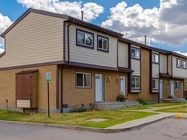 2 And 3 Bedroom Townhomes For Rent | Enjoy In suite Laundry, Amp