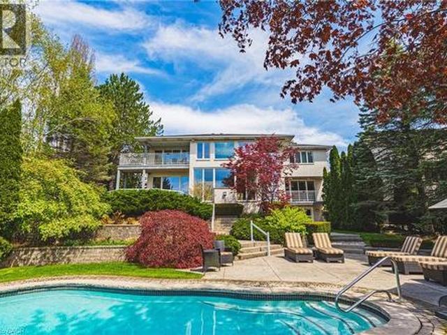 2 Anslow Court, Dundas, ON, L9H 6Z2 house for sale | Listing ID 40834 | Royal LePage