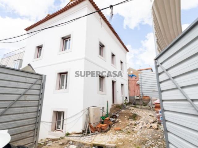2 Apartamentos Duplex em Alcântara