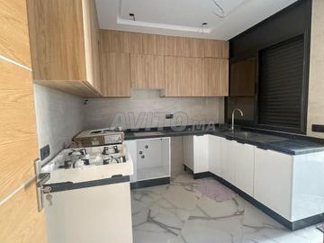 Appartement à louer 2ème étage 86m² à Temara Fadila