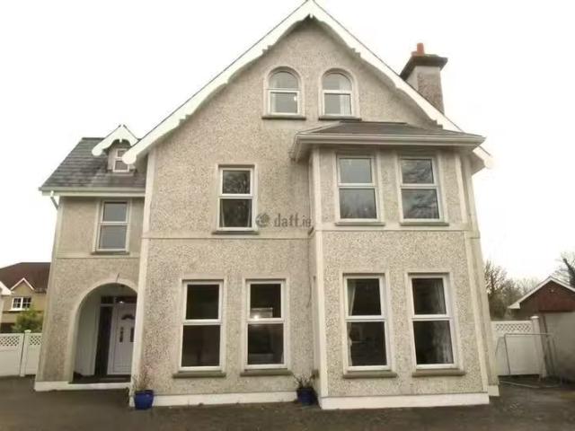 2 Arvalee, Frankfield, Co. Cork