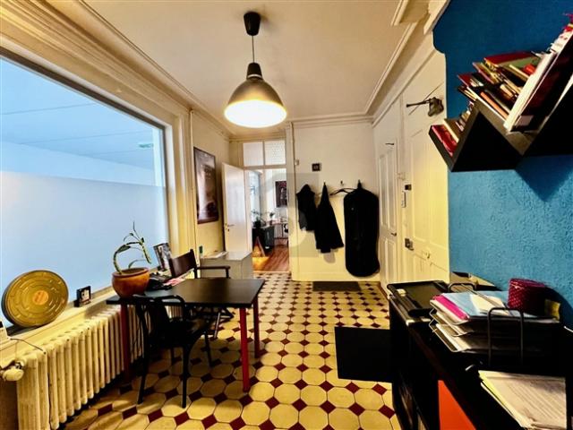 2 BUREAUX CHALEUREUX ET ACCUEILLANTS AUX PÂQUIS