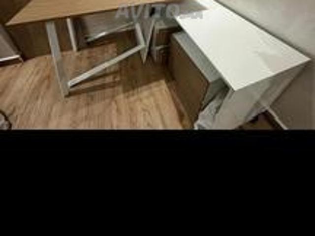 2 bureaux L bon état à vendre
