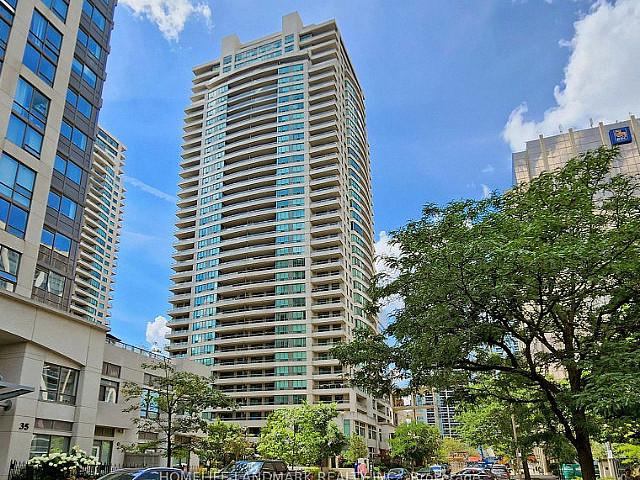 2 Bathrooms 3 Bedrooms Yonge/sheppard