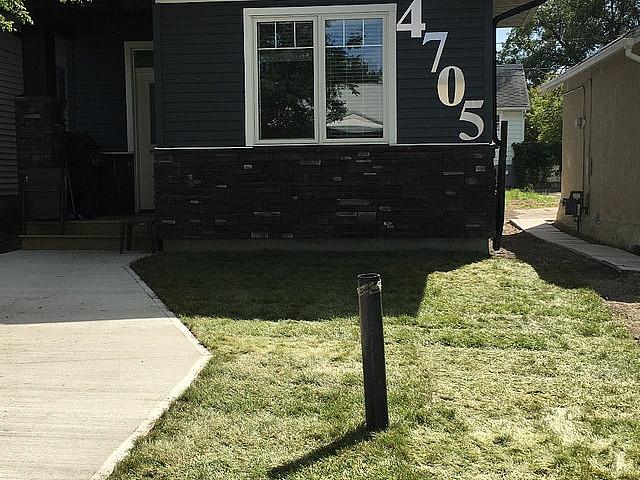 2 Bd/1 Bath Unit Available July 15th. $1200 + Utilities