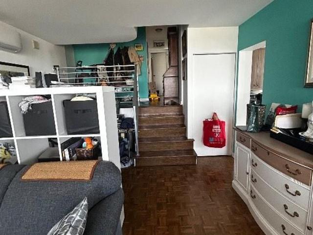 2 bdr, 2 bath in Monkland Village