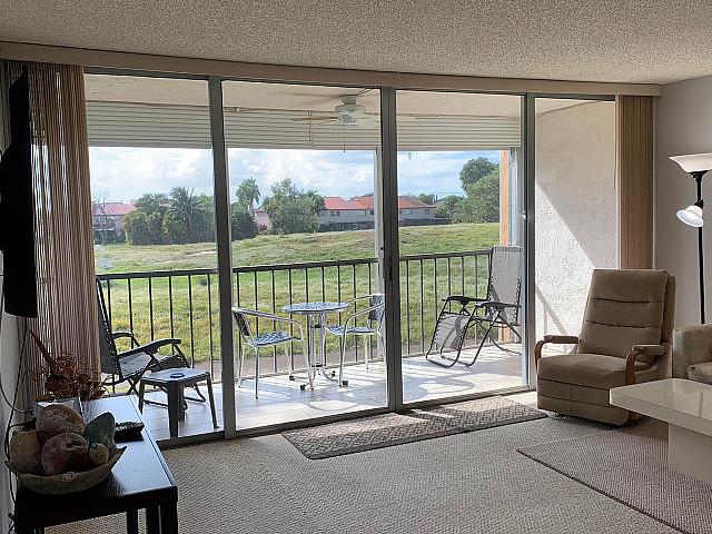 2 Bdrm/2bthfully Furnished Condo For Sale In Lauderhill Fl