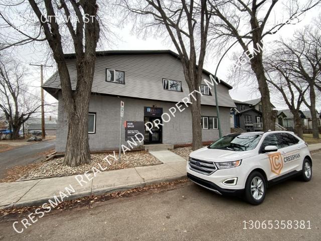2 bed, 1 bath apartment available near downtown Regina