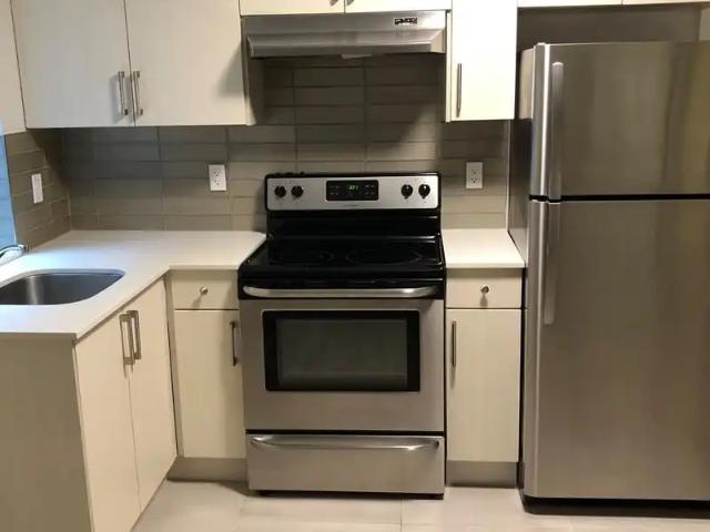 2 Bed,1 Bath Basement suit