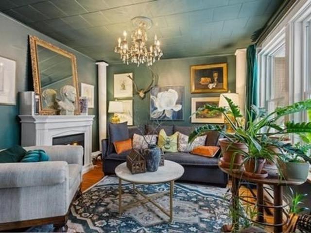 2 bed 1 bath + den in Knowlton