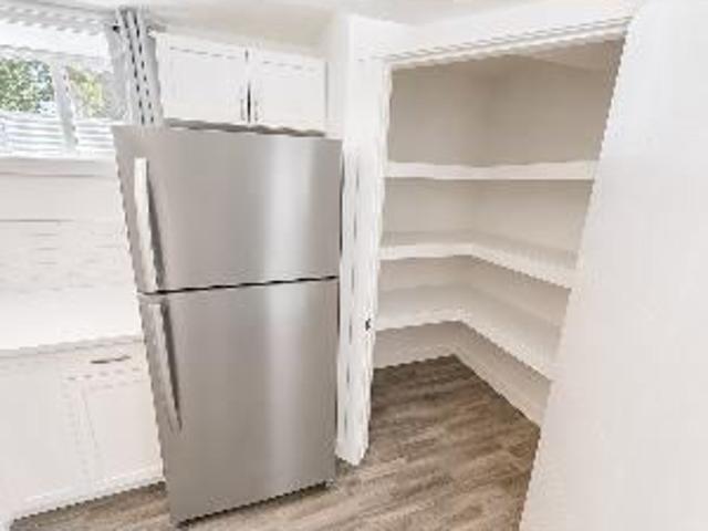2 Bed 1 Bath Suite 111 Ave Edmonton