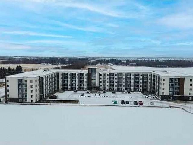 2 Bed 1 Bath, Rosenthal Flats