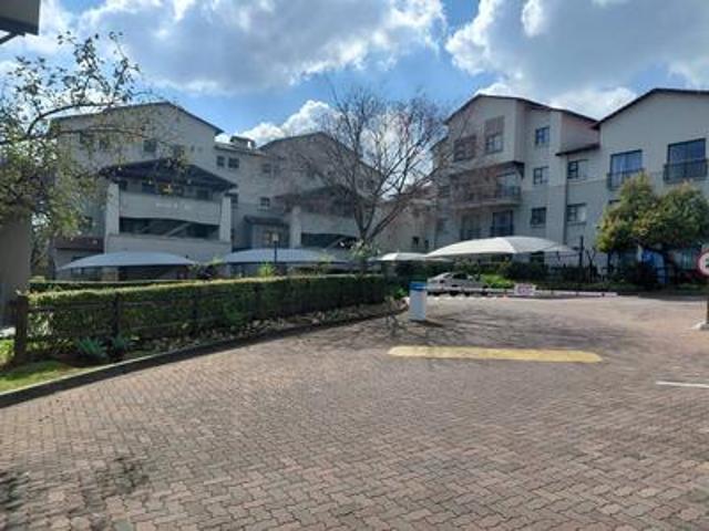 2 bed 2 bath ground floor unit in chianti