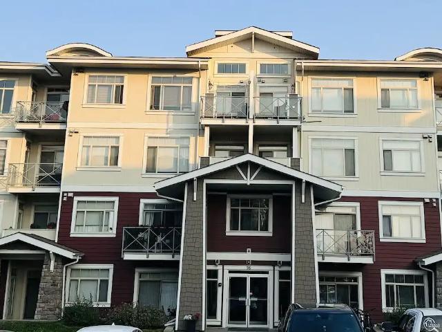 2 BED, 2 BATH + DEN with an UNDERGROUND PARKING in Auburn Bay/Seton