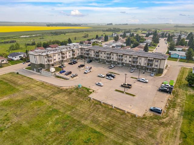 2 Bed 2 Bath Suite HPW Included Bruderheim Alberta