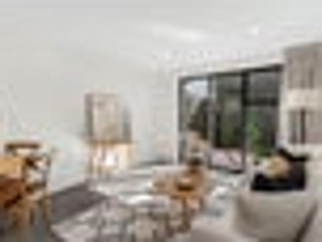 2 Bed, 2 Bath with a Carpark!
