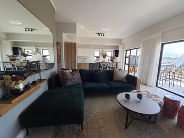 2 bed 2 bath top floor apartment in.