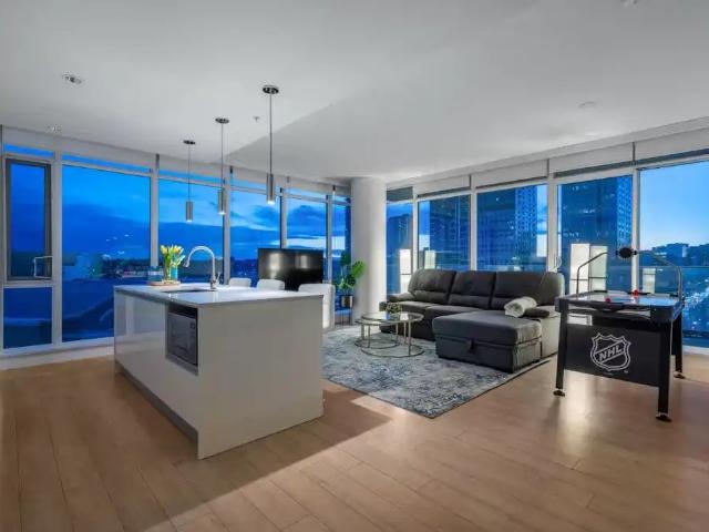 2 BED, 2 BATH, Utilities and Internet included
