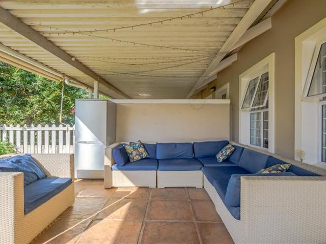 2 Bed Townhouse in Caledon Estate