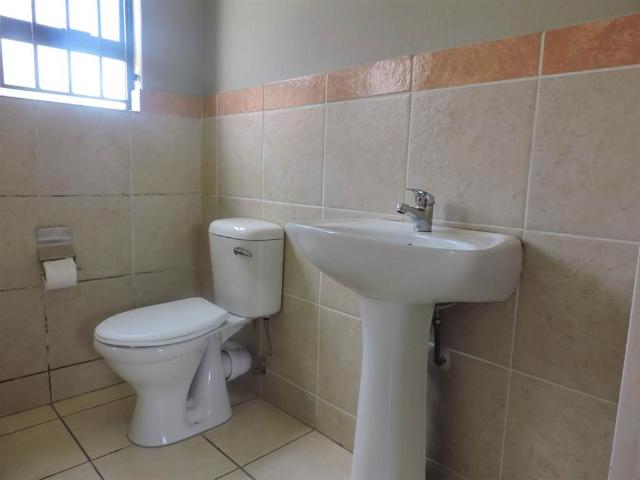 2 Bed Townhouse in Grobler Park