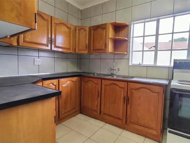 2 Bed Townhouse in Helderkruin