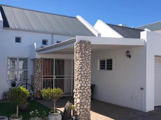 2 Bed Townhouse in Laguna Sands