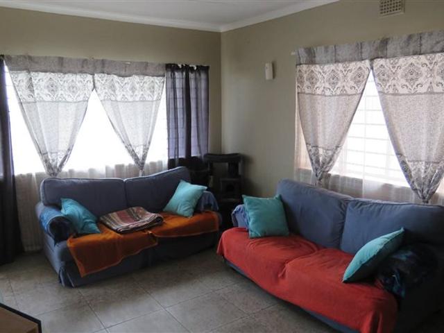 2 Bed Townhouse in Rosettenville