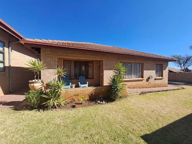 2 Bed Townhouse in Wilro Park