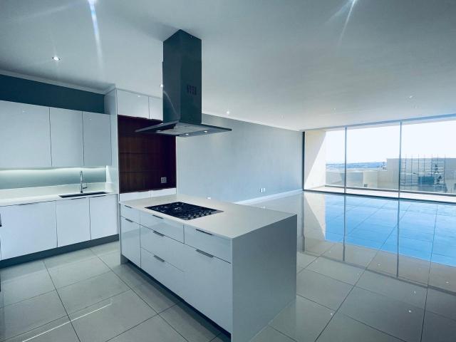2 Bed Unfurnished Apartment for Rent in Morningside