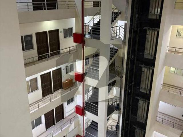 2 Bed Unfurnished Apartment With DD For Rent In Warda Humna 3 G 11/3