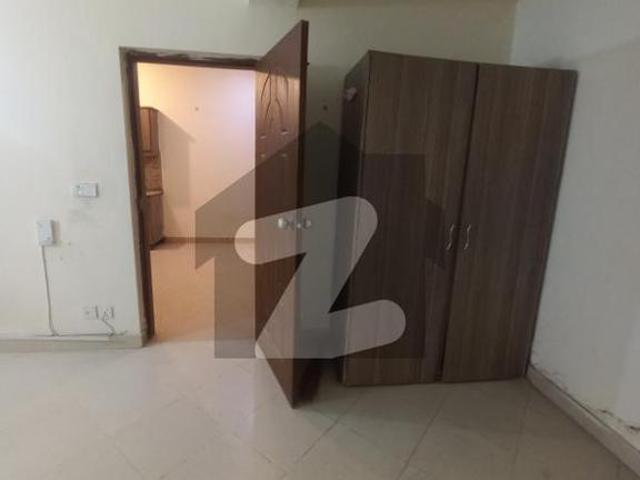 2 Bed Unfurnished Flat In E11 E 11