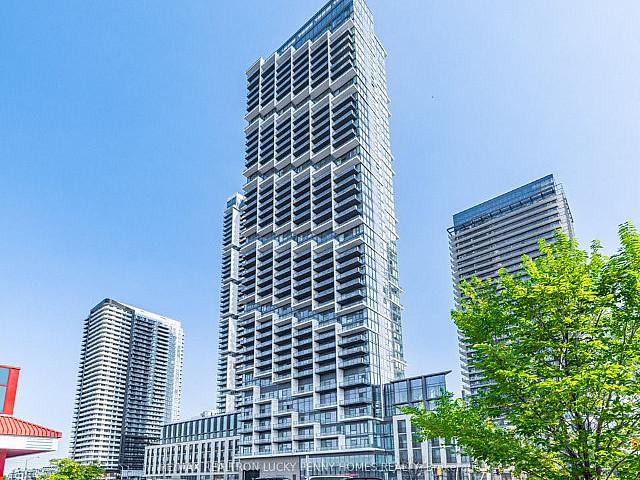 2 Bed Vaughan Must See!