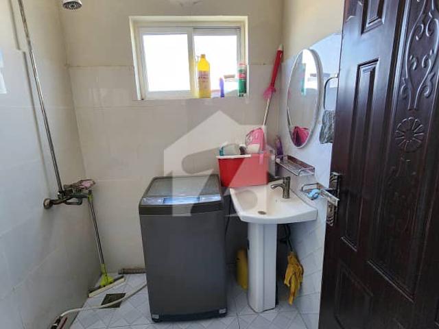 2 bed well renovated first floor appartment for sale