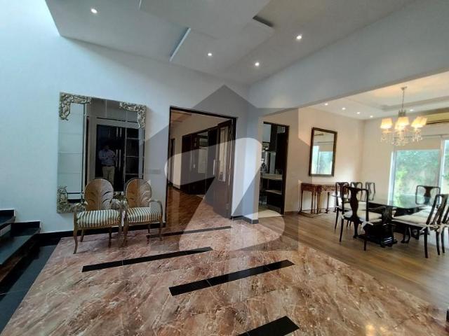 2 bed apartment available for rent in gulberg 3